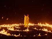 Lisa Hadir dengan ReawakeR: OST Epik Solo Leveling Feat. Felix Stray Kids ReawakeR Lisa and Felix - sumber foto Youtube