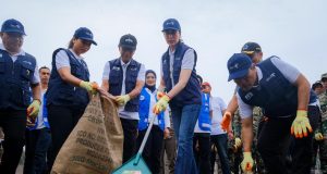 Kemenpar Bersama Pemprov DKI dan AGP Gelar Gerakan Wisata Bersih di Kota Tua Jakarta