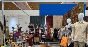 PERURI Bawa UMKM Binaan Pameran di INACRAFT 2025 Guna Memajukan Ekonomi Kreatif Indonesia PERURI Bawa UMKM Binaan Pameran di INACRAFT 2025 Guna Memajukan Ekonomi Kreatif Indonesia