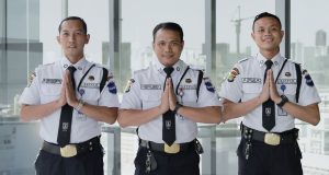 Satpam BCA, Teman Setia Gen Z dalam Urusan Perbankan! Satpam BCA - sumber foto Google