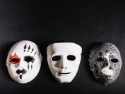 Fenomena Second Account: Cermin Anonimitas atau Pelarian dari Realitas? ilustrasi fenomena sec account - sumber gambar FREEPIK