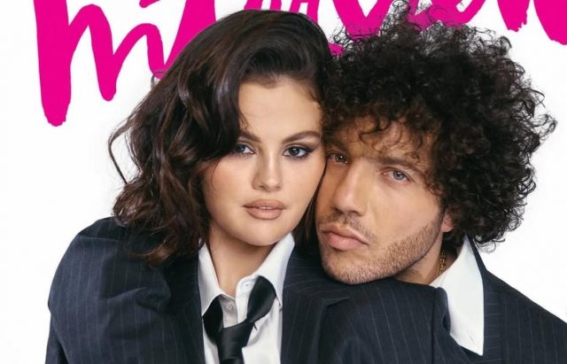 Selena Gomez dan Benny Blanco Rilis “Sunset Blvd,” Lagu Sensual yang Merayakan Cinta Mereka