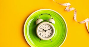Intermittent Fasting: Tren Gaya Hidup Kekinian yang Mirip Puasa, Apa Bedanya? ilustrasi Intermittent Fasting - sumber gambar FREEPIK