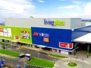 Living Plaza Jababeka Cikarang: Destinasi Belanja dan Gaya Hidup di Kawasan Industri Living Plaza Jababeka Cikarang - sumber foto BATIQA Hotels