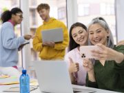 Rahasia Bekerja dengan Gen Z: Tips Ampuh untuk Kolaborasi Tanpa Drama! Ilustrasi Rahasia Bekerja dengan Gen Z - sumber gambar FREEPIK