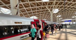 Tiket Whoosh Hingga Bulan April Sudah Dapat Dibeli, KCIC Perpanjang Masa Penjualan di Momen Libur Lebaran Tiket Whoosh Hingga Bulan April Sudah Dapat Dibeli, KCIC Perpanjang Masa Penjualan di Momen Libur Lebaran