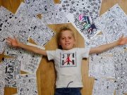 Joe Whale, Dari Coretan di Tembok Sekolah hingga Seniman Doodle Profesional Joe Whale Seniman Doodle - sumber foto Instagram thejoewhale