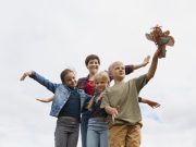 Orang Tua Milenial, Anak Gen Alpha: Tantangan Mendidik di Era Digital Ilustrasi Orang Tua Milenial, Anak Gen Alpha: Tantangan Mendidik di Era Digital, Foto: Freepik