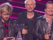 Green Day Umumkan Edisi Deluxe Album ‘Saviors’, Siap Dirilis Mei Ini! Green Day Umumkan Edisi Deluxe Album 'Saviors', Siap Dirilis Mei Ini!