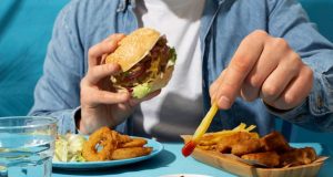 Studi Ungkap Memori Gula dan Lemak di Otak Jadi Alasan Kamu Susah Move On dari Junk Food! Peneliti Ungkap Memori Gula dan Lemak di Otak Jadi Alasan Kamu Susah Move On dari Junk Food!