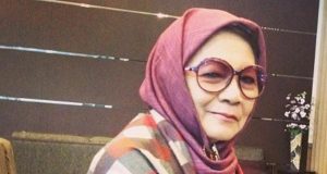 Slankers Berduka, Bunda Iffet Manajer Slank Wafat di Usia 87 Tahun Slankers Berduka, Bunda Iffet Manajer Slank Wafat di Usia 87 Tahun