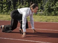 Privilege Tak Terlihat: Mengapa Hidup Nggak Dimulai dari Garis Start yang Sama Ilustrasi Privilege Tak Terlihat: Mengapa Hidup Nggak Dimulai dari Garis Start yang Sama, Foto: Freepik