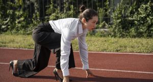 Ilustrasi Privilege Tak Terlihat: Mengapa Hidup Nggak Dimulai dari Garis Start yang Sama, Foto: Freepik