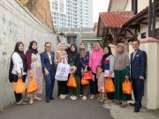 Peduli Ibu Hamil: Harris Puri Mansion Bagikan Buah Segar di Hari Kesehatan Dunia Peduli Ibu Hamil: Harris Puri Mansion Bagikan Buah Segar di Hari Kesehatan Dunia