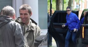 Setelah 16 Tahun, Liam Gallagher dan Noel Gallagher Ketahuan Latihan Bareng untuk Tur Reuni Oasis! Liam Gallagher dan Noel Gallagher ketangkep kamera bertemu - sumber foto Istimewa