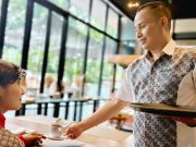 Ngopi Kota Udang! 5 Coffee Shop Aesthetic di Cirebon Buat Nongkrong & WFC Rekomendasi coffee shop Cirebon Coffee Shop FRESQA BISTRO BATIQA Hotels - Sumber foto BATIQA Hotel Cirebon