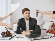 Blame Game di Kantor: Budaya Salahkan Orang yang Bikin Karier Mandek Ilustrasi Blame Game di Kantor: Budaya Salahkan Orang yang Bikin Karier Mandek, Foto: Freepik