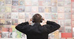 Musik Lebih Syahdu atau Cuma Gimmick? Nge-DAC Yuk, Biar Gak Salah Kira! Ilustrasi Musik Lebih Syahdu atau Cuma Gimmick? Nge-DAC Yuk, Biar Gak Salah Kira!, Foto: Freepik