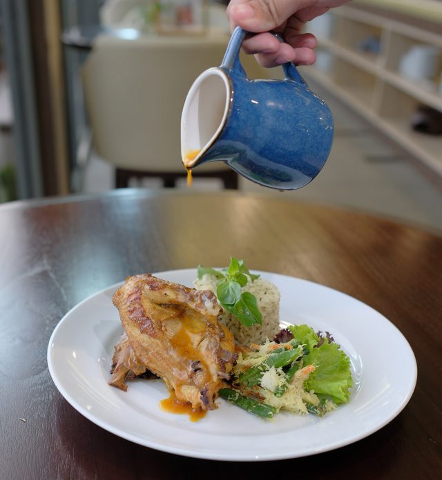 Chicken Vaganza dan Sippin’ Vaganza 1O1 Style Yogyakarta Malioboro - sumber foto Istimewa Chicken Vaganza dan Sippin’ Vaganza 1O1 Style Yogyakarta Malioboro - sumber foto Istimewa