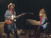 Video Klip “Die With A Smile” Lady Gaga & Bruno Mars Sudah Capai 1 Miliar Views! Video Klip "Die With A Smile" Lady Gaga & Bruno Mars Sudah Capai 1 Miliar Views!