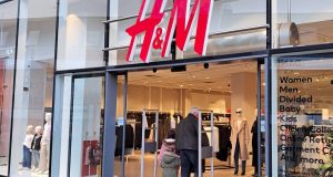 H&M Umumkan Pakai Avatar AI Untuk Gantikan Model: Industri Fashion Siap Masuk Era Digital? H&M Umumkan Akan Pakai Model AI: Industri Fashion Siap Masuk Era Digital?