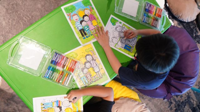 Ciptakan Momen Spesial Keluarga Lewat Lomba Mewarnai di Mercure Tangerang BSD City