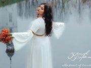 Melankolia Sang Putri Batavia: EP Perdana Kamila Batavia, “The Scent of Camellias” Melankolia Sang Putri Batavia: EP Perdana Kamila Batavia, "The Scent of Camellias"