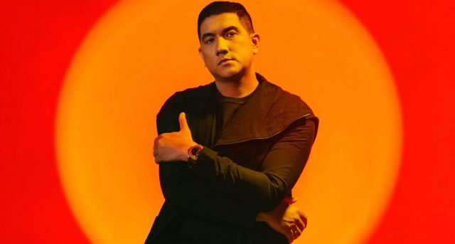 “Orang Tak Enakan” dari Arda Hatna: Lagu Blak-blakan yang Nyentil Banget Buat Kamu Si People Pleaser!