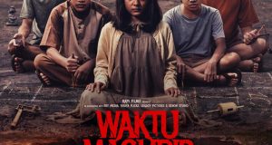 Waktu Maghrib 2 Hadirkan Kisah Remaja Kesurupan di Giritirto, Syuting di Tengah Hutan Jogja yang Mencekam Waktu Maghrib 2 Hadirkan Kisah Remaja Kesurupan di Giritirto, Syuting di Tengah Hutan Jogja yang Mencekam