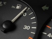 Love Tank Lagi Low? Ini Tanda-tanda Kamu Butuh ‘Isi Ulang’ Cinta! Ilustrasi Love Tank Lagi Low? Ini Tanda-tanda Kamu Butuh 'Isi Ulang' Cinta!, Foto: Freepik