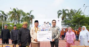 Peringati Hari Pendidikan Nasional, PERURI Serahkan Bantuan Komputer Kepada 15 Sekolah Dasar Negeri di Kabupaten Karawang Peringati Hari Pendidikan Nasional, PERURI Serahkan Bantuan Komputer Kepada 15 Sekolah Dasar Negeri di Kabupaten Karawang