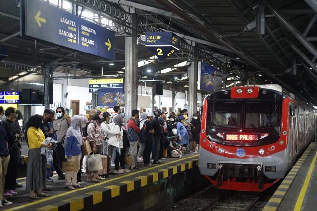 KAI Commuter: Solusi Transportasi Terjangkau dan Nyaman Setiap Hari