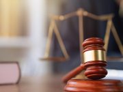 MK Putuskan: Pendidikan Dasar Wajib Gratis, Baik Negeri Maupun Swasta ilustrasi ebijakan pendidikan MK terbaru - sumber foto Istock