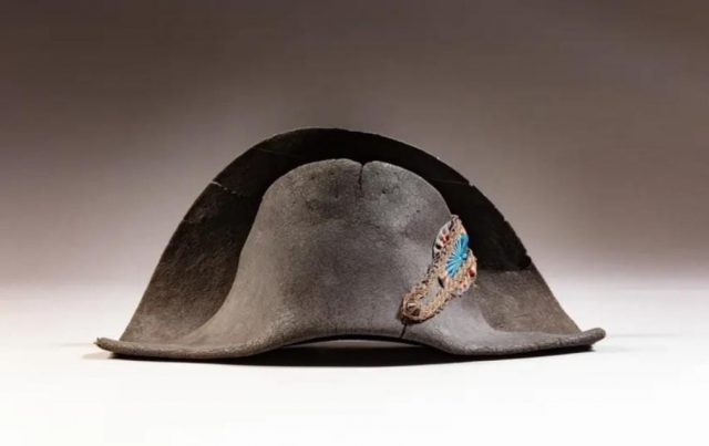 Peninggalan Napoleon Bonaparte Akan Dilelang, Topi Bicorne Capai Rp13 Miliar!