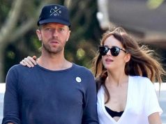 Chris Martin & Dakota Johnson Berpisah Setelah 8 Tahun: Sempat Bertunangan Diam-Diam Chris Martin & Dakota Johnson Berpisah Setelah 8 Tahun: Sempat Bertunangan Diam-Diam