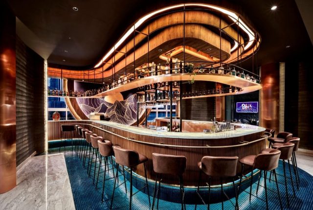 The Oakbar: Destinasi Tersembunyi Bergaya Speakeasy & Coffee Lounge di Tengah Jakarta