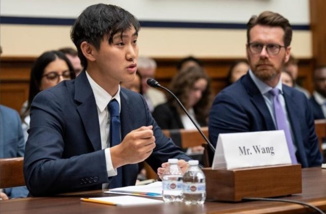 Mark Zuckerberg Siap Rogoh 240 Triliun Demi Anak Muda 28 Tahun 'Alexander Wang' Apa yang Ia Tawarkan ke Meta? Mark Zuckerberg Siap Rogoh 240 Triliun Demi Anak Muda 28 Tahun 'Alexander Wang' Apa yang Ia Tawarkan ke Meta?