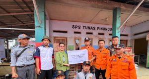 PERURI Tanggap Bencana: Salurkan Bantuan Logistik untuk Korban Pergeseran Tanah di Purwakarta PERURI Tanggap Bencana: Salurkan Bantuan Logistik untuk Korban Pergeseran Tanah di Purwakarta