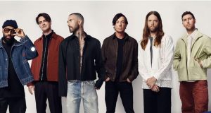Maroon 5 Umumkan Album Baru 'Love Is Like' dan Tur Besar di Amerika Serikat—Ada Kolaborasi dengan Lisa BLACKPINK!