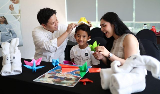 Liburan Sekolah Makin Seru di Mercure Jakarta Simatupang dengan Kelas Bahasa Inggris dan Junior Bartender