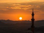 Keutamaan Puasa Arafah dan Tarwiyah: Dua Hari Istimewa Menjelang Iduladha ilustrasi keutamaan puasa arafah dan tarwiyah - sumber foto FREEPIK