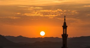 Keutamaan Puasa Arafah dan Tarwiyah: Dua Hari Istimewa Menjelang Iduladha ilustrasi keutamaan puasa arafah dan tarwiyah - sumber foto FREEPIK