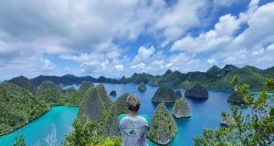 “Raja Ampat Aman Dikunjungi, Pemerintah Tegaskan Komitmen Jaga Keamanan dan Kenyamanan Wisatawan”