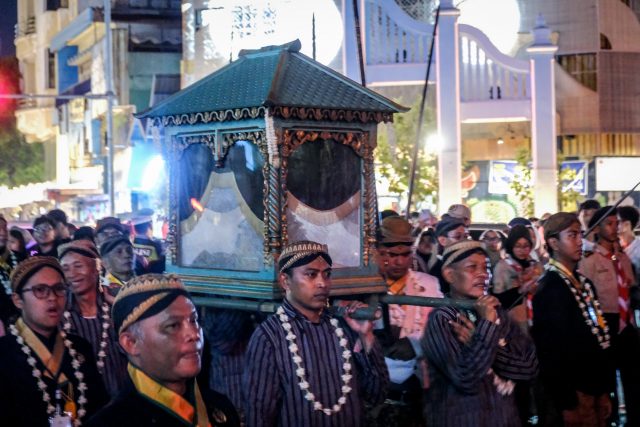 Menteri Pariwisata: Perayaan Malam 1 Sura Pura Mangkunegaran Momen Lestarikan Tradisi Jawa Menteri Pariwisata: Perayaan Malam 1 Sura Pura Mangkunegaran Momen Lestarikan Tradisi Jawa