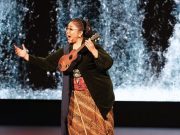 Penampilan Endah Laras di World Expo 2025 Osaka Bikin Merinding, “Bengawan Solo” Menyatukan Dua Budaya Endah Laras membawakan Bengawan Solo di Expo 2025 - sumber foto Instagram @expo2025indonesia