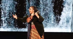 Penampilan Endah Laras di World Expo 2025 Osaka Bikin Merinding, “Bengawan Solo” Menyatukan Dua Budaya Endah Laras membawakan Bengawan Solo di Expo 2025 - sumber foto Instagram @expo2025indonesia