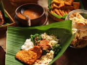 Pecel Masuk Daftar 10 Salad Terenak Dunia Versi TasteAtlas, Bersaing dengan Salad Eropa Pecel Jawa Timur - sumber foto SHM