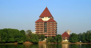 10 Kampus Terbaik Indonesia Versi QS WUR 2025, Universitas Indonesia Teratas! universitas Indonesia QS World University Rankings 2025 Indonesia - sumber foto Istock