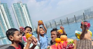 Staycation Ceria di Tengah Kota! Liburan Sekolah Seru di Holiday Inn & Suites Jakarta Gajah Mada Staycation Ceria di Tengah Kota! Liburan Sekolah Seru di Holiday Inn & Suites Jakarta Gajah Mada