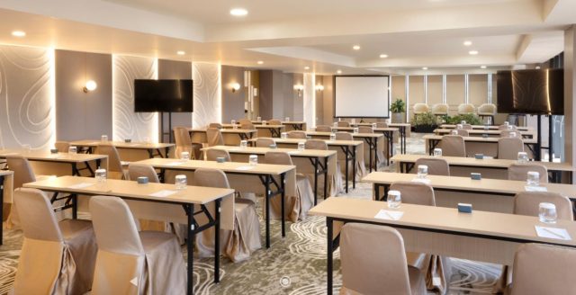 Stylish dan Fungsional! Meeting Room di 1O1 Style Yogyakarta Malioboro Cocok Buat Acara Formal sampai Wedding Stylish dan Fungsional! Meeting Room di 1O1 Style Yogyakarta Malioboro Cocok Buat Acara Formal sampai Wedding